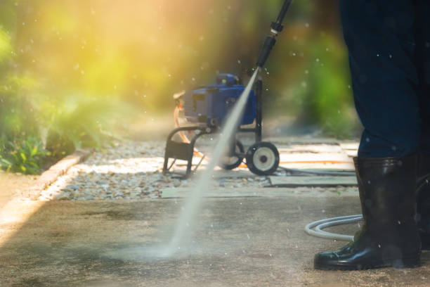 Best Pool Deck Cleaning  in Magna, UT